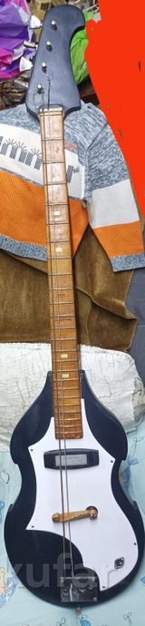 Бас гитара и ударные педали электрогитара — фото 1