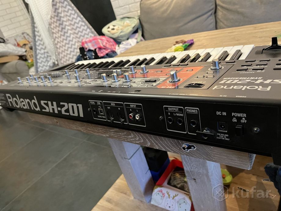 Roland SH-201 synthesizer — фото 3