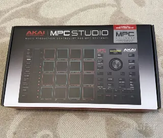 Миди-контроллер Akai MPC Studio Mk2, новый