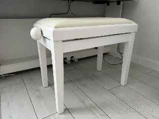 Банкетка для пианино