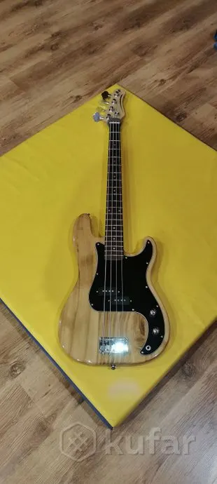 Stagg SBP-30 Nat Fretless