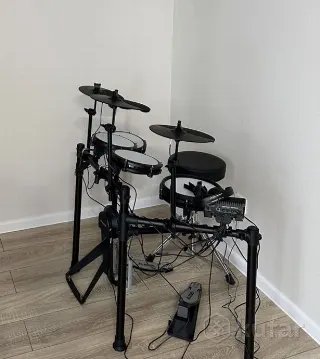 Электронные барабаны alesis nitro max kit