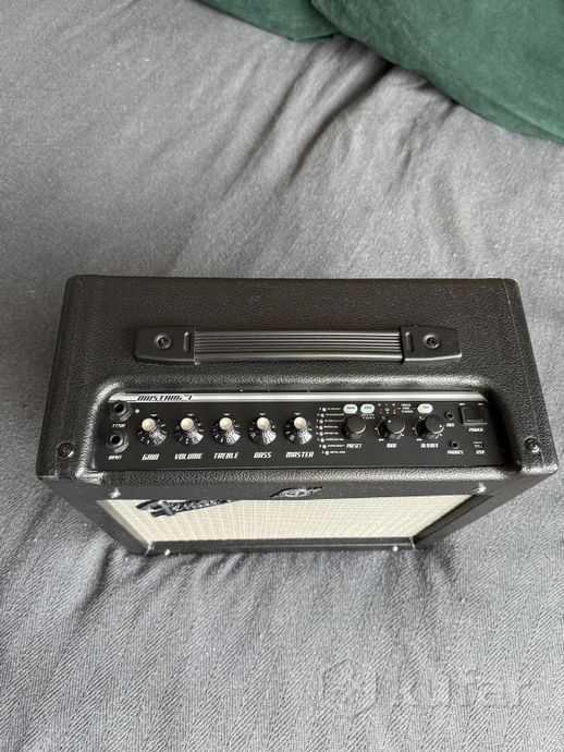 Комбоусилитель Fender Mustang I V2 — фото 2