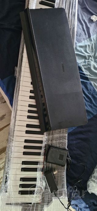 Yamaha p-225B Цифровое пианино — фото 4