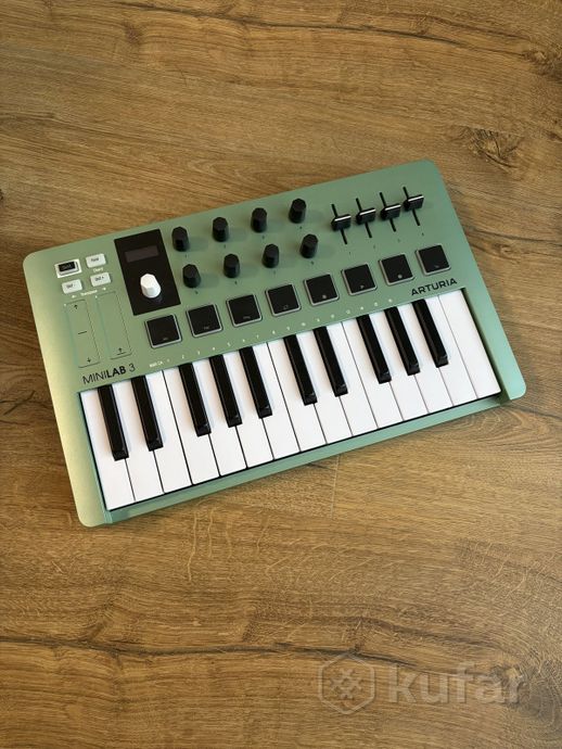 MIDI-контроллер Arturia MiniLab 3 Mint — фото 2
