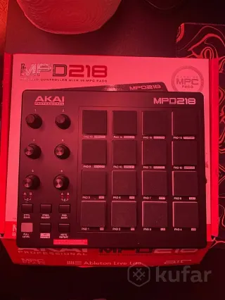 MIDI-контроллер AKAI MPD218 В Идеале