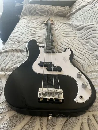 Басс гитара Terris (Precision Bass)
