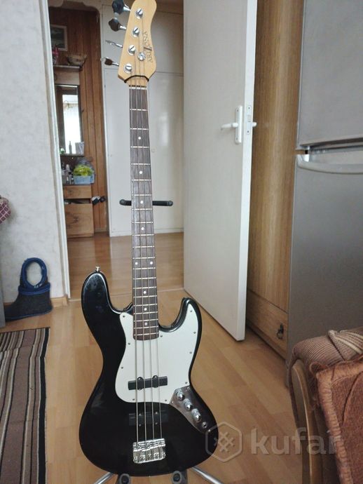 Бас гитара Arizona 4 струн Jazz bass — фото 1