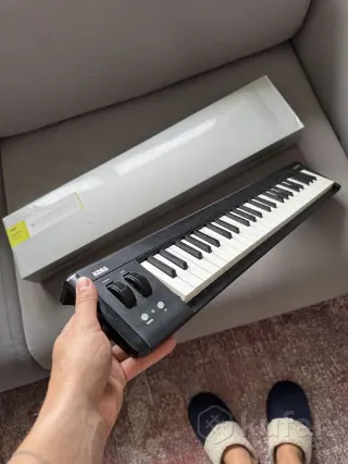 Миди клавиатура Korg