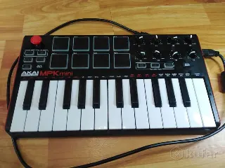 MIDI-клавиатура Akai MPK Mini