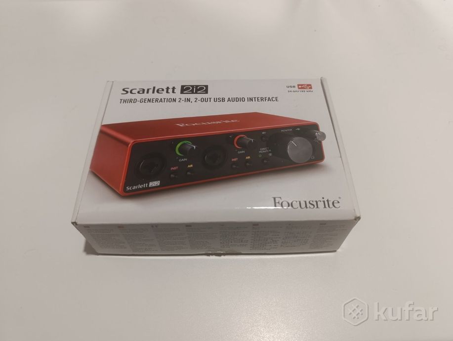Аудио карта Focusrite Scarlet 2i2 3rd gen — фото 1
