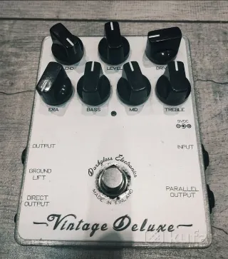 darkglass vintage deluxe v1 bass preamp