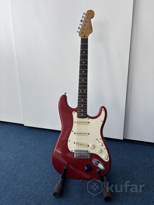 Fender Stratocaster — фото 1