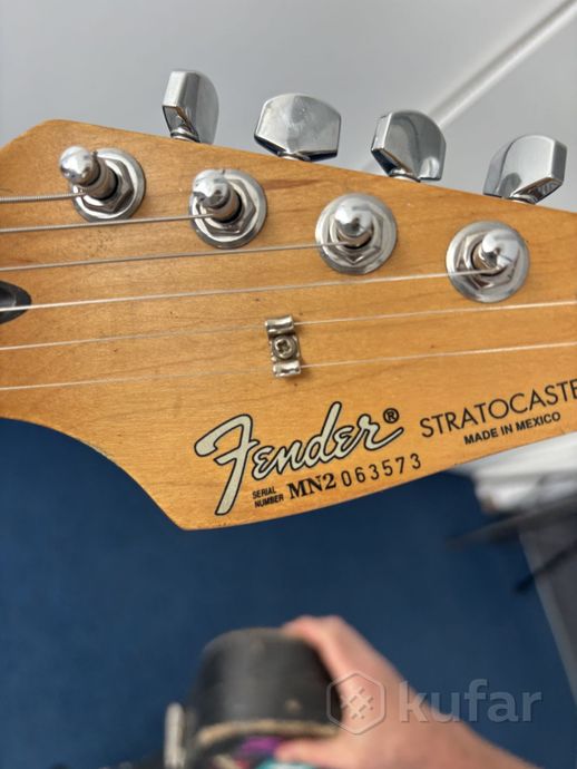 Fender Stratocaster — фото 2