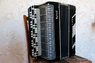 Баян готово-выборный