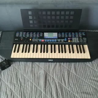Музыкальный синтезатор YAMAНА, (Пионино)