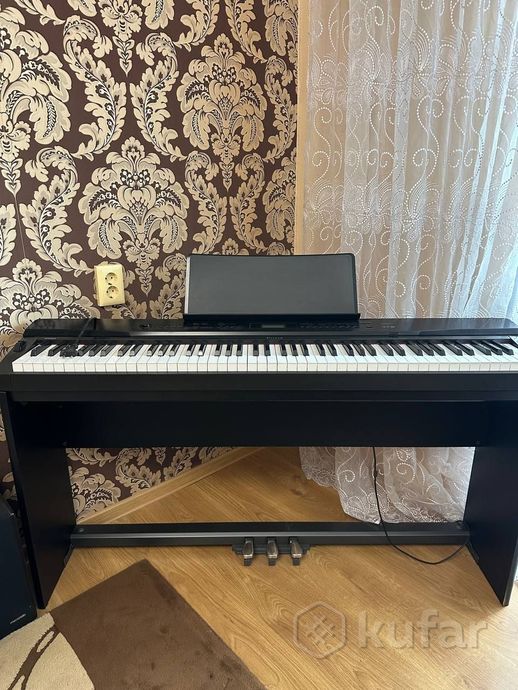 Цифровое пианино Casio — фото 1