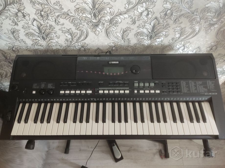 Синтезатор Yamaha PSR E433. — фото 4