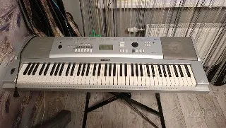 Синтезатор YAMAHA DGX-220