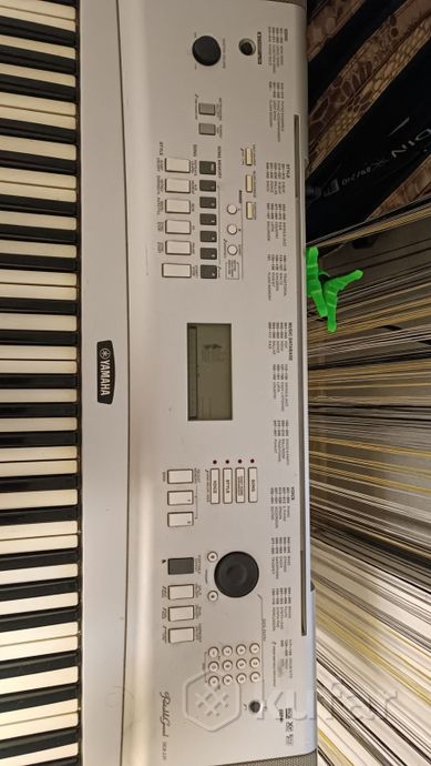 Синтезатор YAMAHA DGX-220 — фото 5