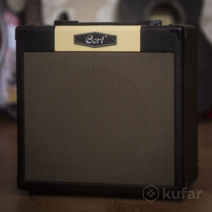 Комбоусилитель Cort CM15R для электрогитары — фото 1