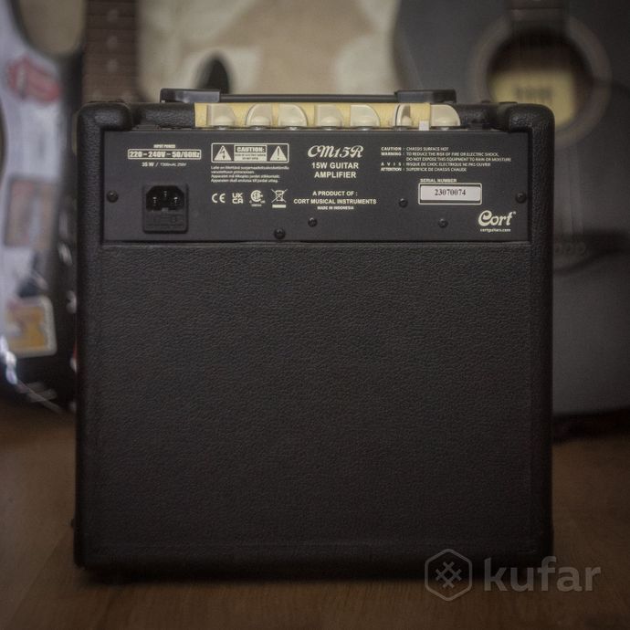 Комбоусилитель Cort CM15R для электрогитары — фото 4