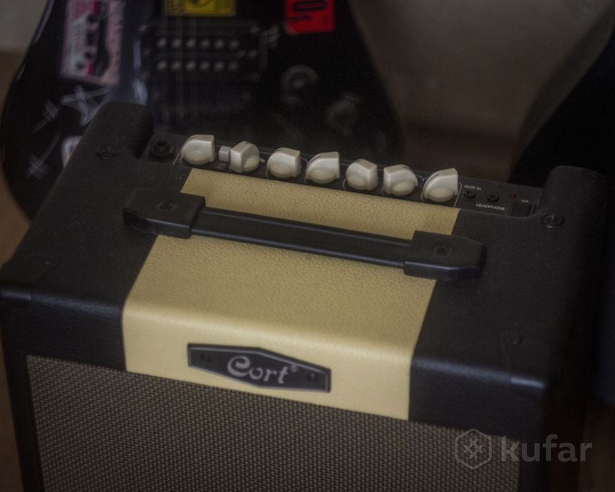 Комбоусилитель Cort CM15R для электрогитары — фото 5