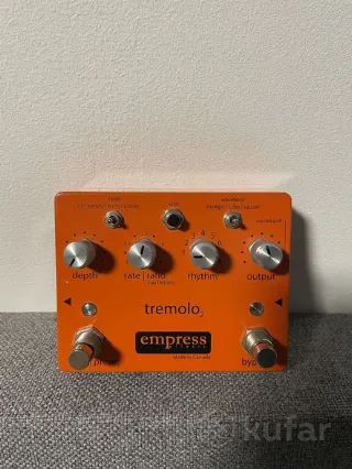 Гитарная педаль тремоло Empress tremolo2