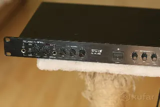 Микшер-предусилитель Apart PM 7400 mk2.
