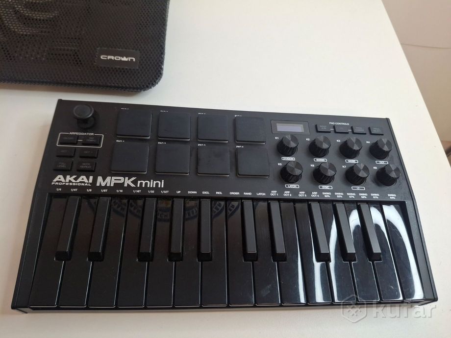 Midi-клавиатура Akai MPK Mini MK3 — фото 2