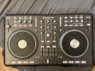 Numark Mixtrack Pro DJ Диджей пульт контроллер