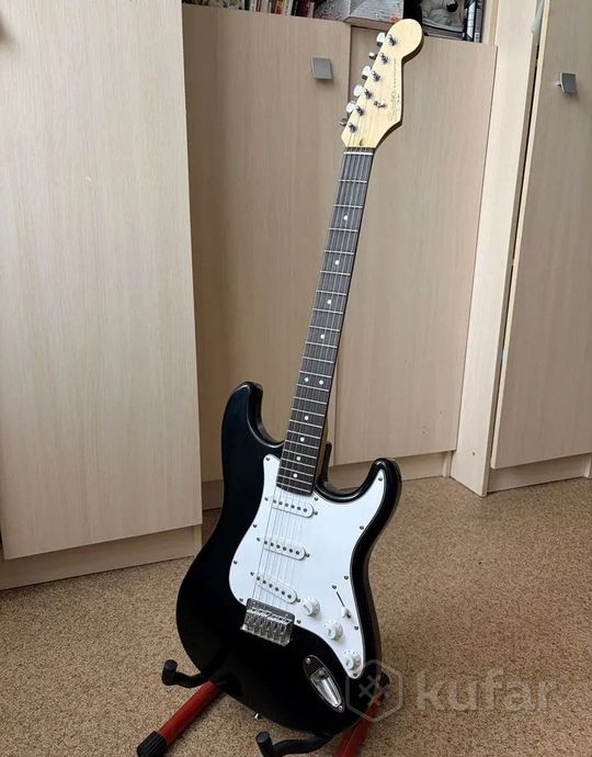 Электрогитара Fender Squier MM Stratocaster Black — фото 1
