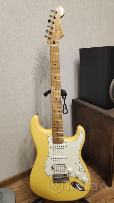 Fender Stratocaster — фото 1
