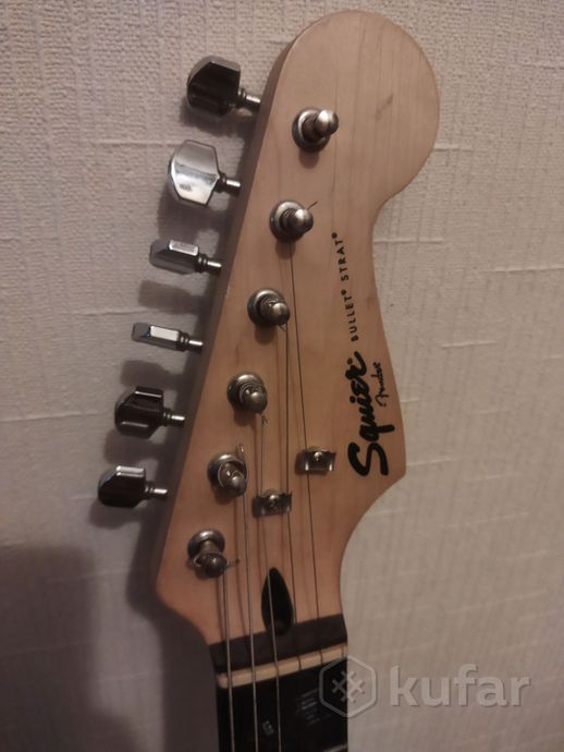 Электрогитара Fender Squier Bullet Stratocaster — фото 5
