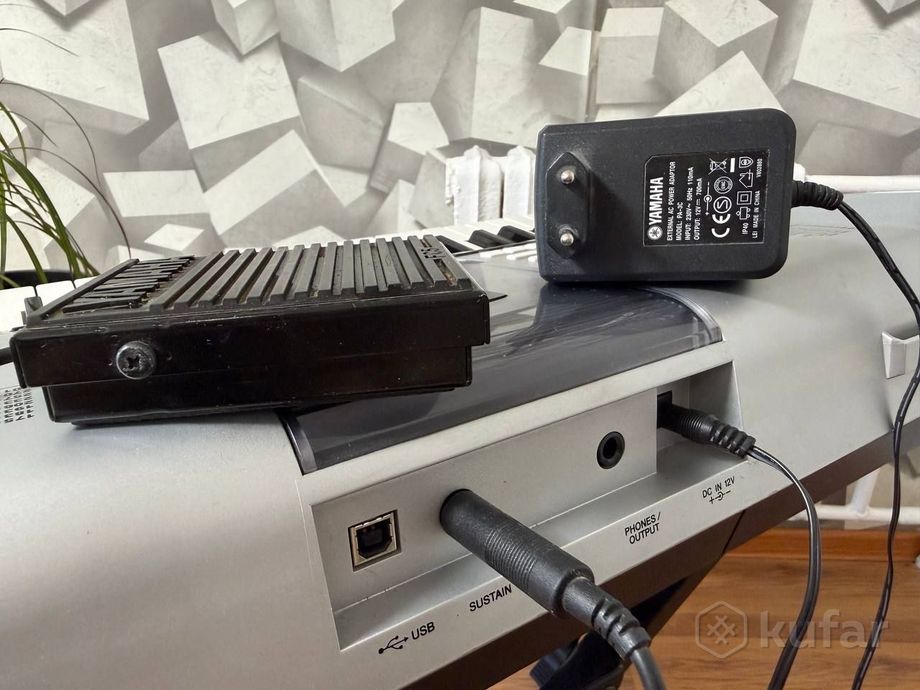 Синтезатор YAMAHA PSR-E413 — фото 3