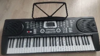 Синтезатор Tesler 6130