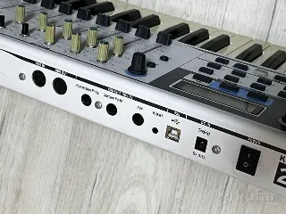 Midi клавиатура Arturia