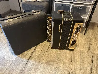 Баян
