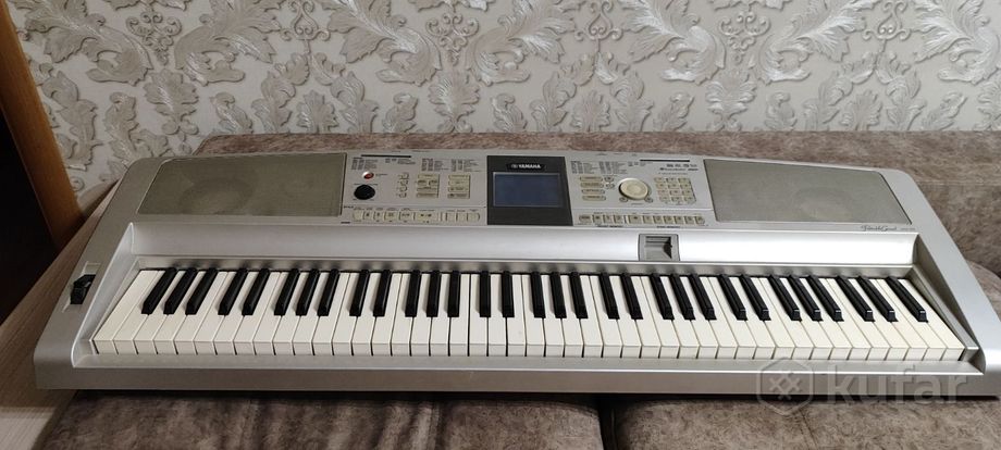 Синтезатор Yamaha DGX-305 — фото 1