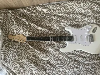 электрогитара Stratocaster