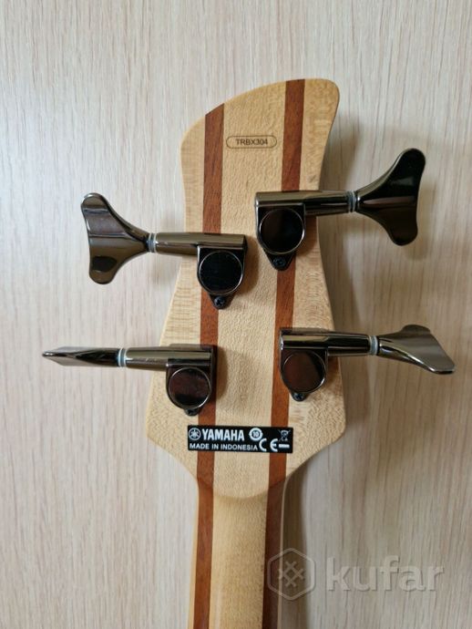 Бас гитара Yamaha TRBX304 — фото 3