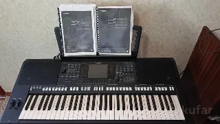 Синтезатор Yamaha PSR S750