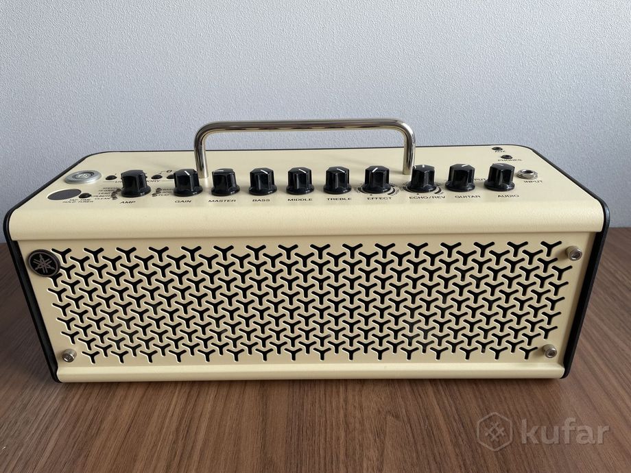 Гитарный комбоусилитель Yamaha THR 10 II — фото 2