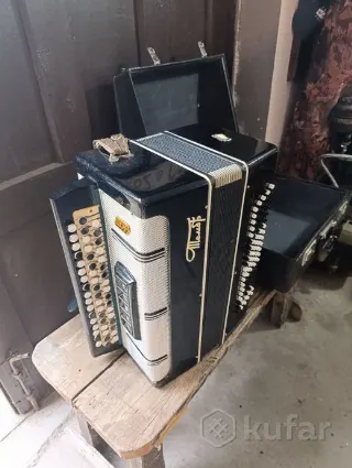 Баян