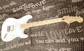 Электрогитара Fender Stratocaster