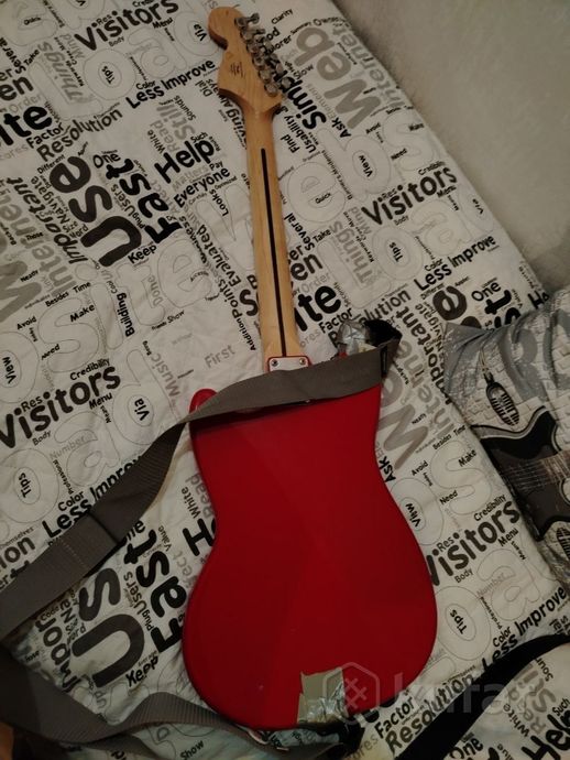 электрогитара squier sonic mustang — фото 2