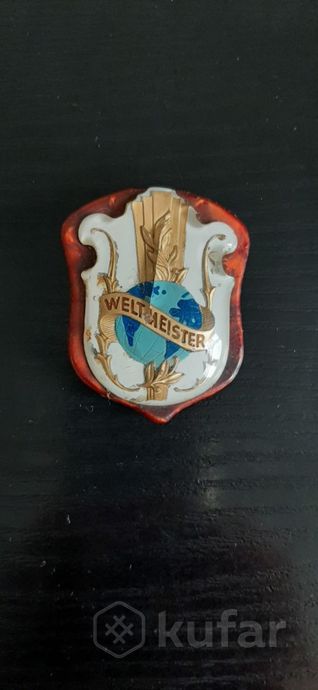 Эмблема на аккордеон Weltmeister — фото 1