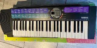 Синтезатор Yamaha prs73 в отличном состоянии.