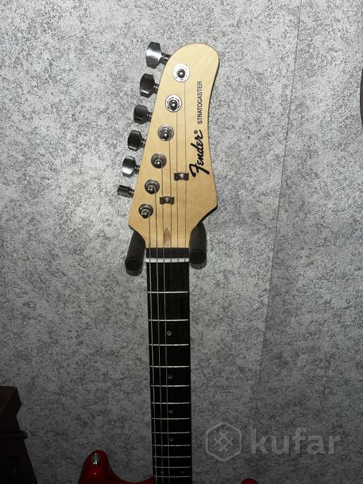 Электрогитара Fender Stratocaster — фото 2
