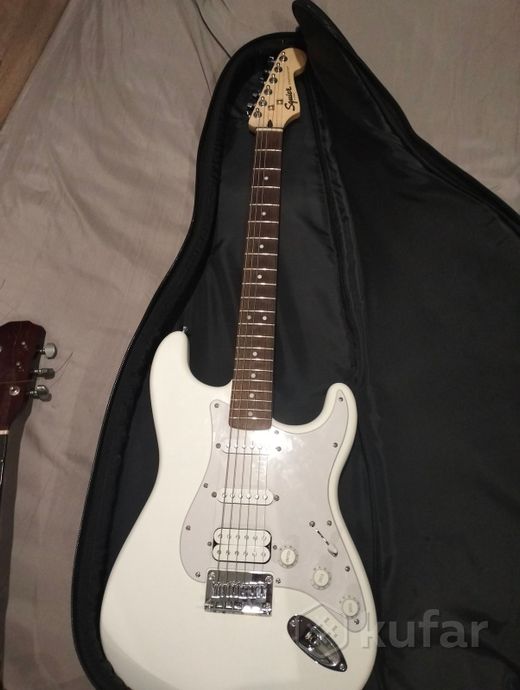 Электрогитара Squier — фото 1